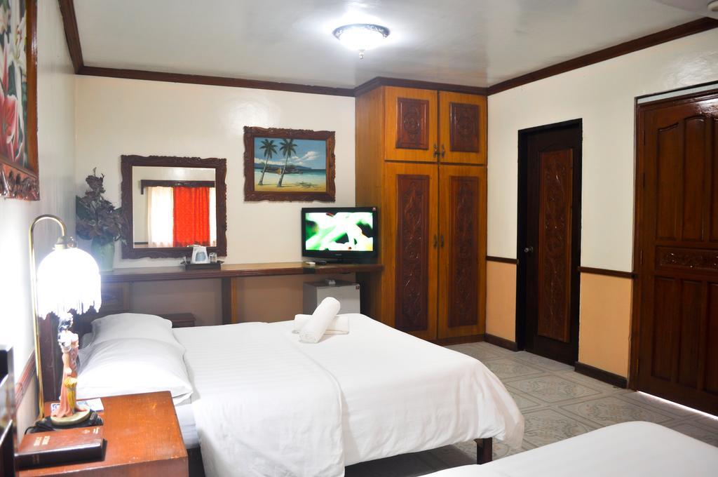 Tonglen Beach Resort Balabag  Exterior photo