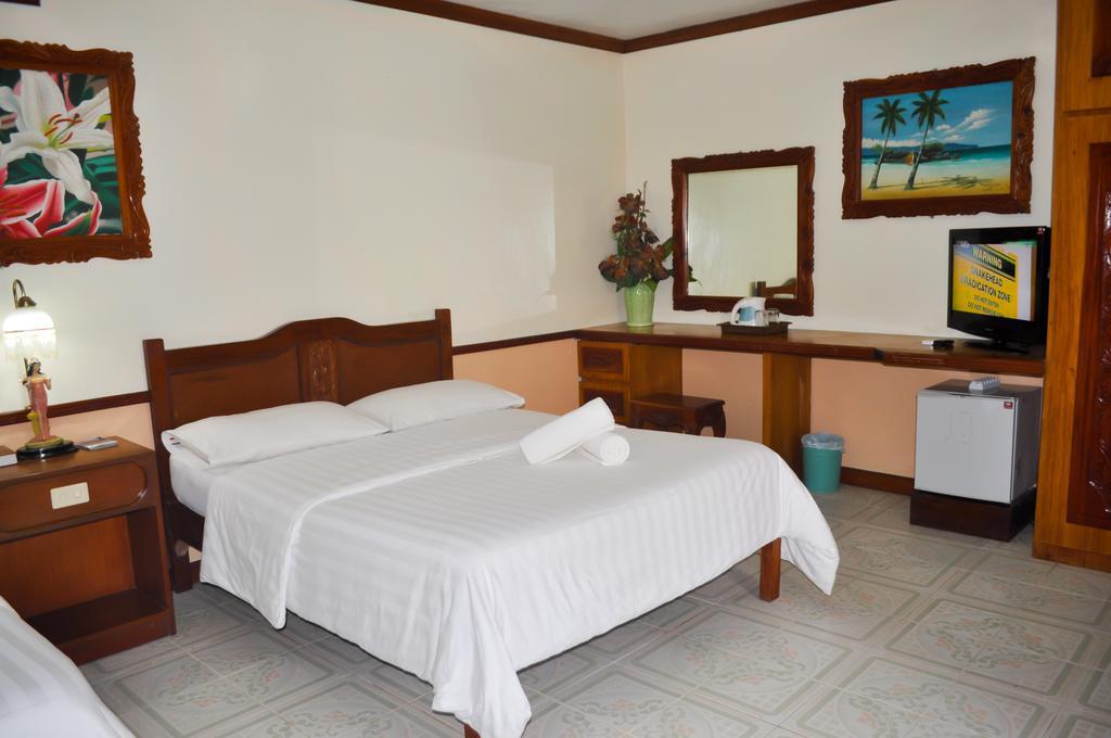 Tonglen Beach Resort Balabag  Exterior photo