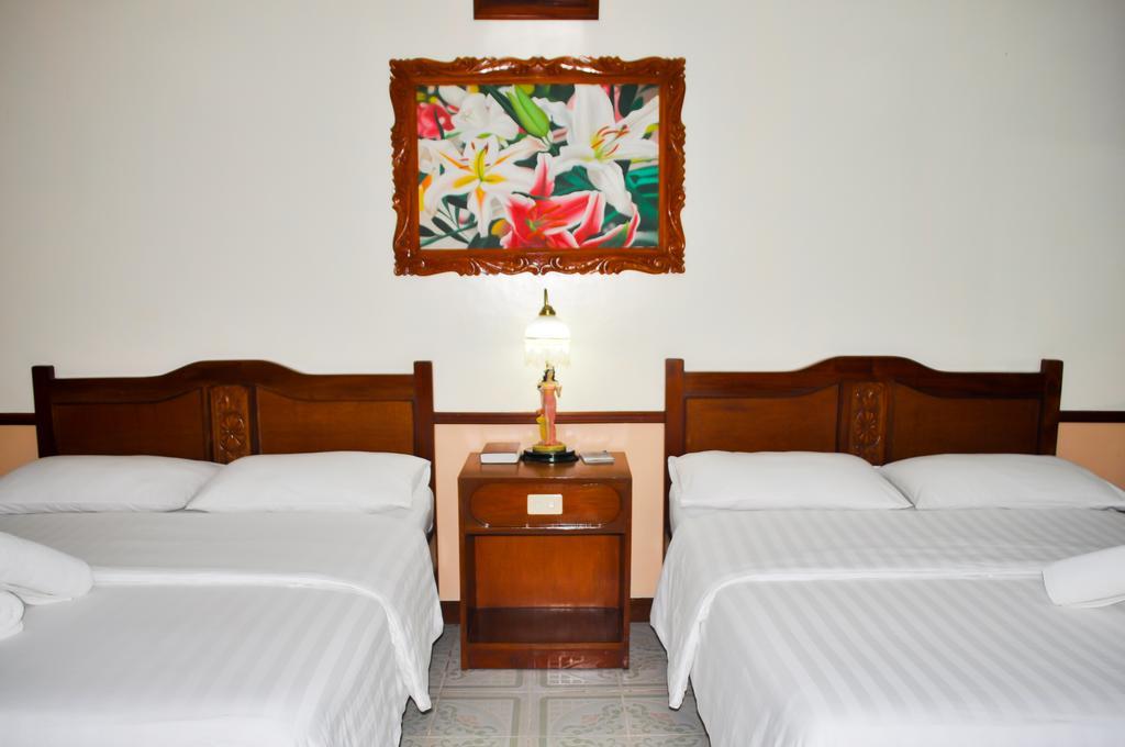 Tonglen Beach Resort Balabag  Exterior photo